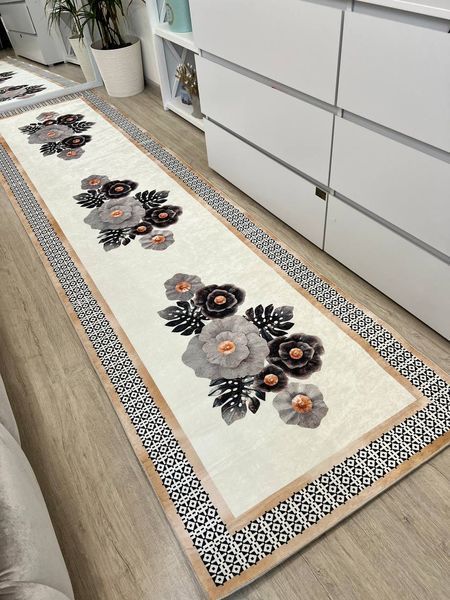1044 фото